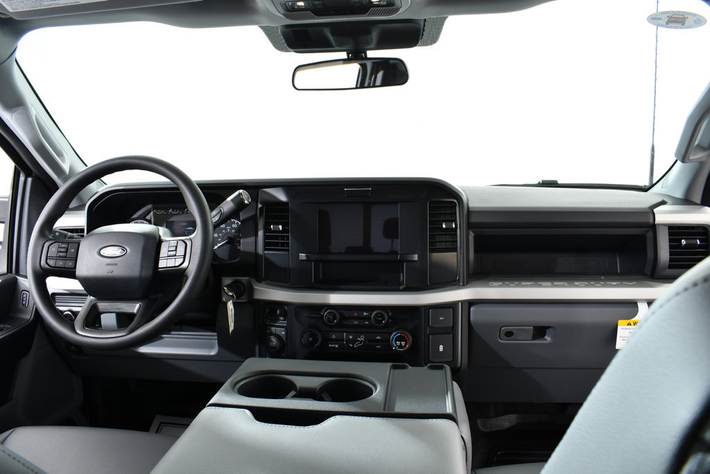 New 2027 Ford F550 4x4 Supercab Super Duty image 7