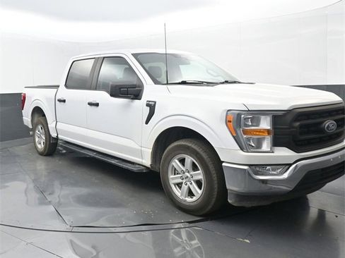 Used 2022 Ford F150 XL w/ Trailer Tow Package image 5