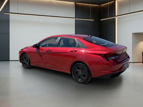 Certified 2023 Hyundai Elantra SEL FWD image 3