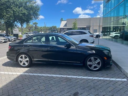 Used 2011 Mercedes-Benz C 300 Sedan image 5