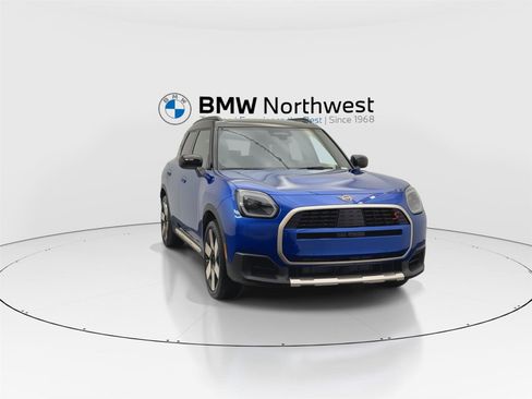 Used 2025 MINI Cooper Countryman S w/ Comfort Package Max image 7