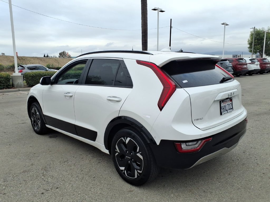 Used 2023 Kia Niro Wave FWD image 8