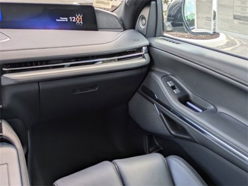 New 2025 Lincoln Navigator Reserve w/ Jet Appearance Package image 16