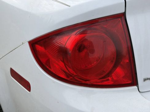 Used 2009 Pontiac G5 FWD image 10
