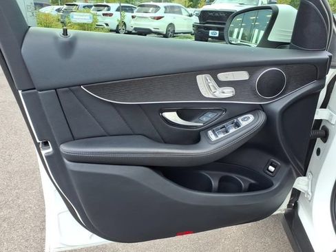 Used 2022 Mercedes-Benz GLC 300 4MATIC image 17