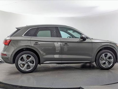 Used 2023 Audi Q5 2.0T Premium Plus w/ Premium Plus Package AWD/4WD image 9