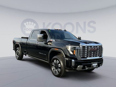 Used 2024 GMC Sierra 2500 Denali w/ Denali Reserve Package image 18