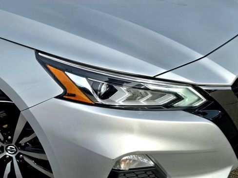 Used 2021 Nissan Altima 2.5 SR FWD image 22