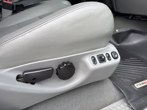 Used 2002 Ford F350 Lariat image 34