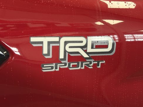 Used 2024 Toyota Tacoma TRD Sport AWD/4WD image 41