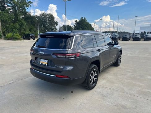 Used 2025 Jeep Grand Cherokee L Limited image 7