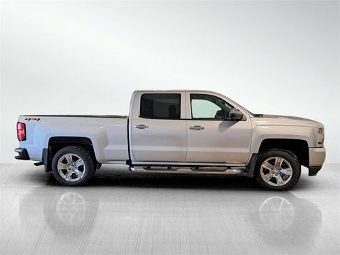 Used 2018 Chevrolet Silverado 1500 Custom image 4