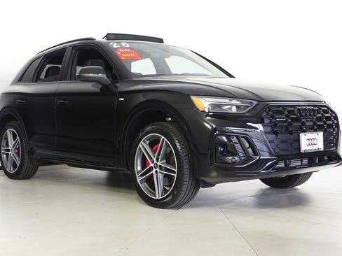 Used 2025 Audi Q5 e Premium Plus w/ Premium Plus Package AWD/4WD image 4