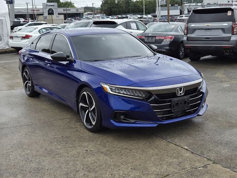 Used 2022 Honda Accord Sport image 1