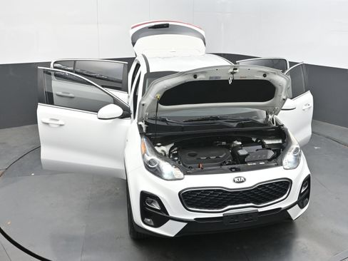 Used 2020 Kia Sportage LX AWD/4WD image 39