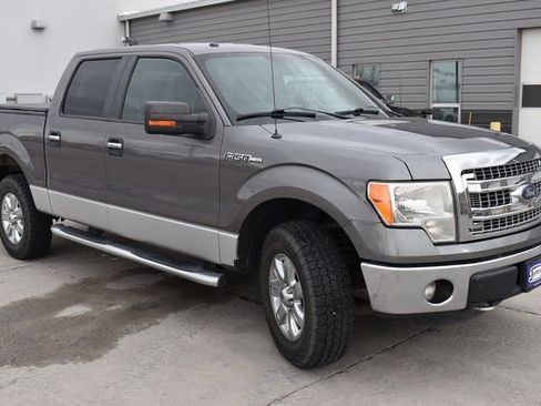 Used 2014 Ford F150 XLT w/ XLT Chrome Package image 3