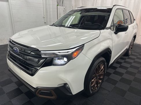 Used 2025 Subaru Forester Sport w/ Popular Package #1 AWD/4WD image 4