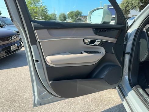 Used 2026 Volvo XC90 B6 Plus w/ Protection Package Premier AWD/4WD image 10