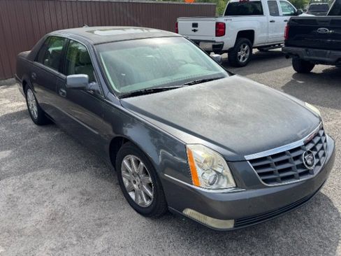 Used 2011 Cadillac DTS Premium image 1