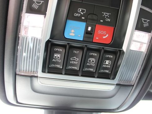Used 2026 RAM 1500 Laramie w/ Night Edition AWD/4WD image 32