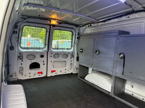 Used 2014 Ford E-350 and Econoline 350 Super Duty image 22