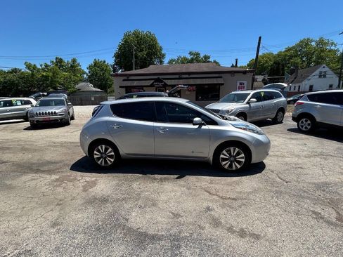 Used 2013 Nissan Leaf SL FWD image 14