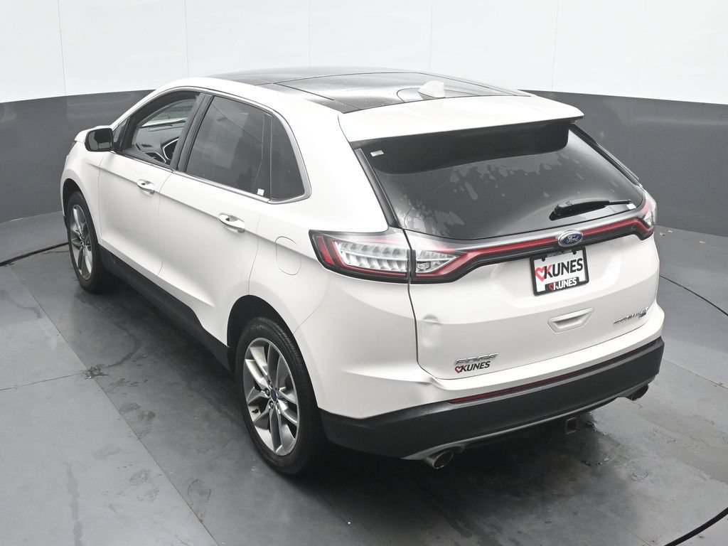 Used 2016 Ford Edge Titanium w/ Equipment Group 301A AWD/4WD image 38
