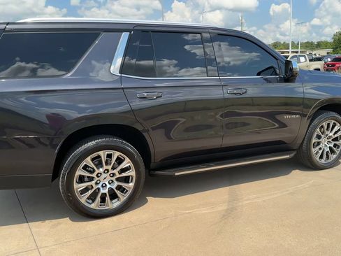 Used 2025 Chevrolet Tahoe Premier AWD/4WD image 9