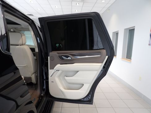 Used 2022 GMC Yukon Denali AWD/4WD image 22