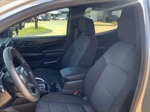 Used 2024 Chevrolet Colorado Trail Boss w/ Technology Package image 8