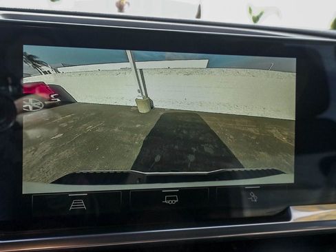 Used 2024 Chevrolet Silverado 2500 LTZ w/ LTZ Convenience Package image 22