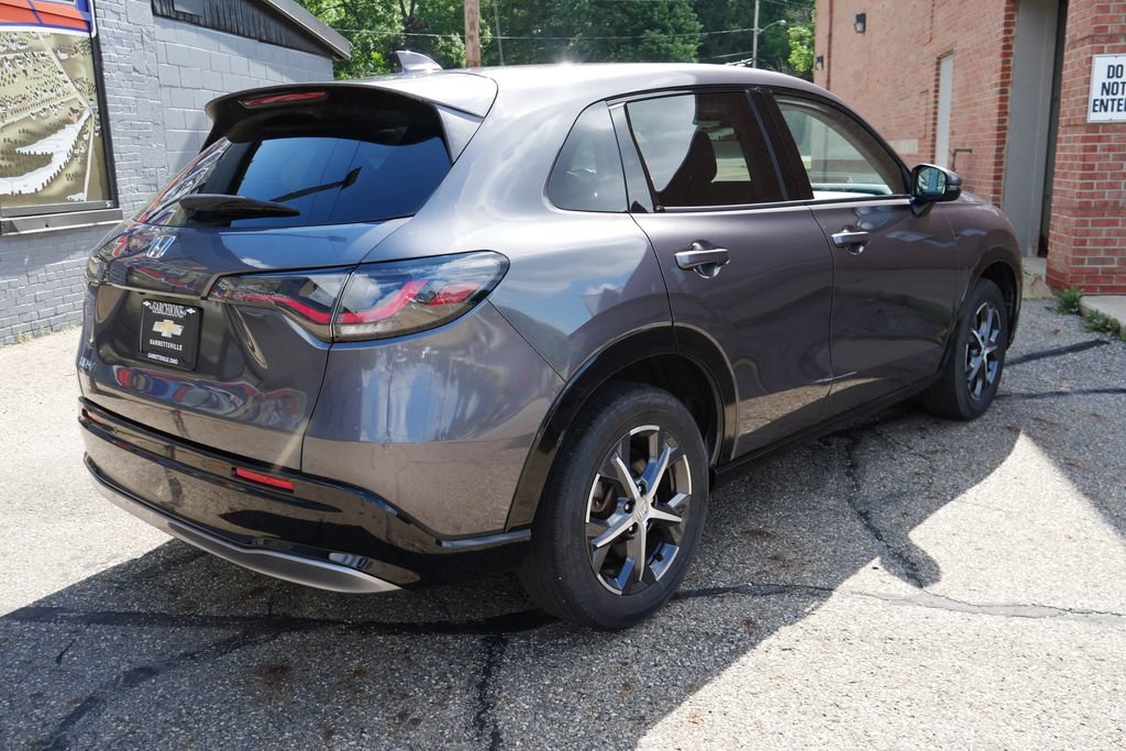 Used 2025 Honda HR-V EX-L image 3