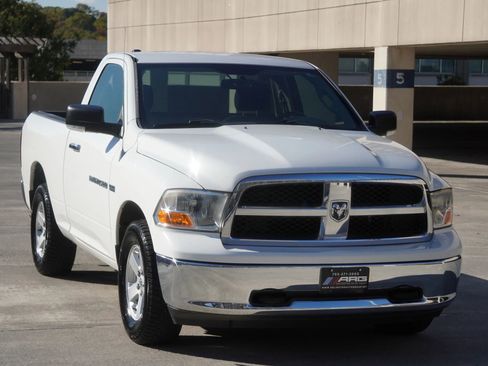 Used 2012 RAM 1500 Classic SLT w/ Luxury Group image 27
