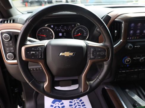 Used 2023 Chevrolet Silverado 2500 High Country AWD/4WD image 13