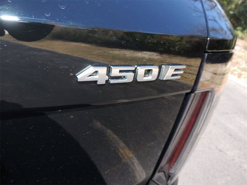 New 2026 Cadillac Optiq Luxury 2 image 12