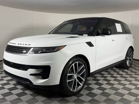 Used 2023 Land Rover Range Rover Sport SE image 2
