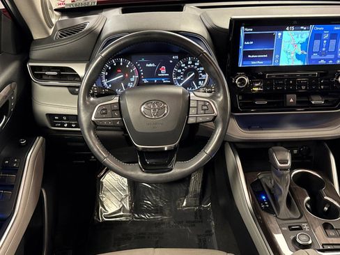 Used 2020 Toyota Highlander Platinum AWD/4WD image 13