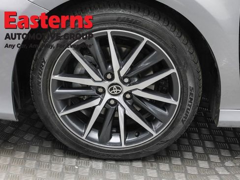 Used 2024 Toyota Camry XLE FWD image 33