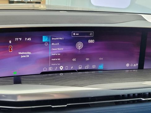 Certified 2025 Cadillac Escalade IQ Luxury 2 w/ LPO, Premium Carpet Package AWD/4WD image 20