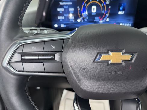 Used 2025 Chevrolet Equinox LT w/ Convenience Package II FWD image 35