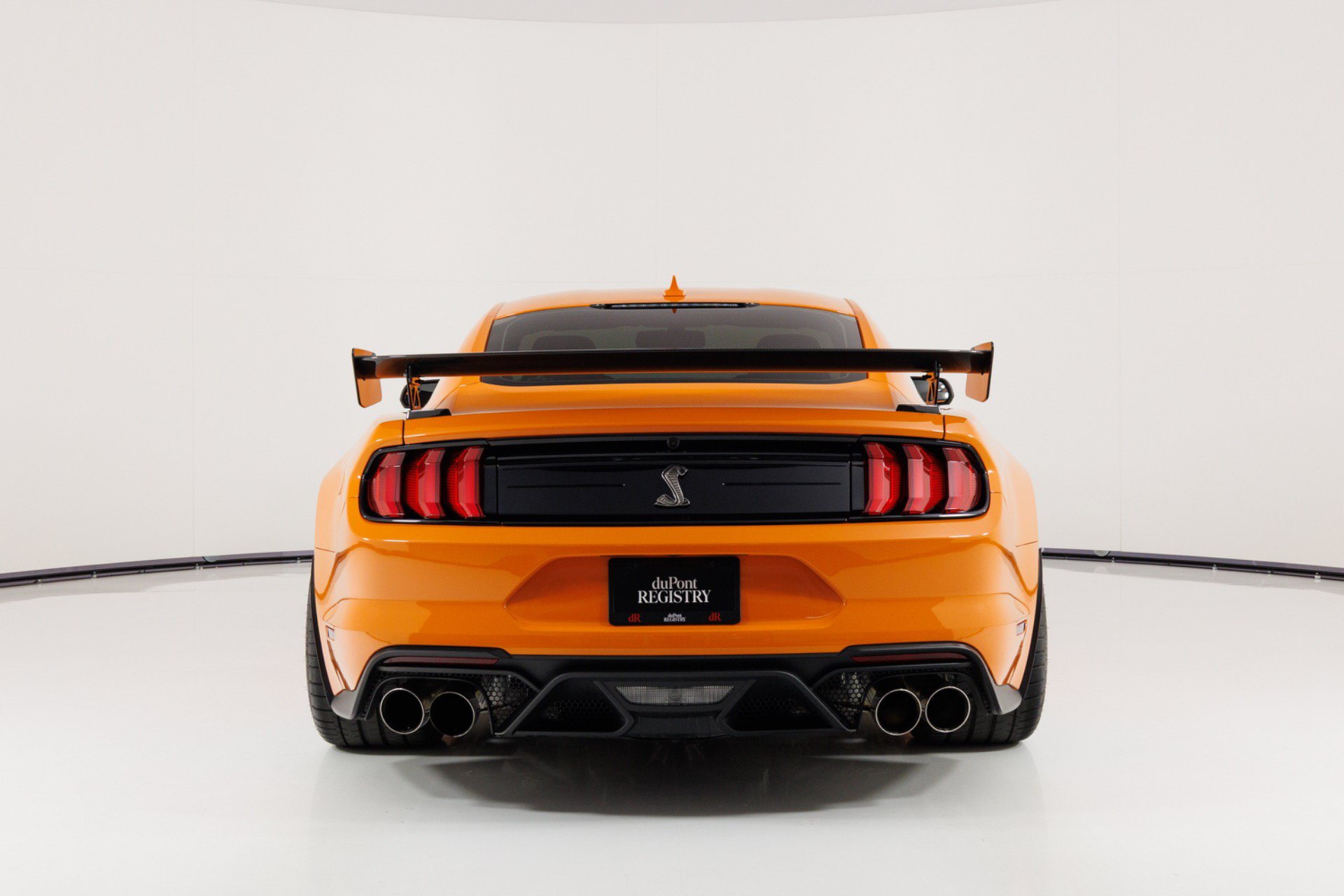 Used 2021 Ford Mustang Shelby GT500 w/ Carbon Fiber Track Pack RWD image 4