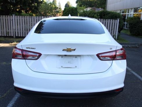 Used 2019 Chevrolet Malibu LT FWD image 12