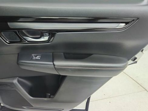 Used 2025 Honda CR-V Sport Touring image 29