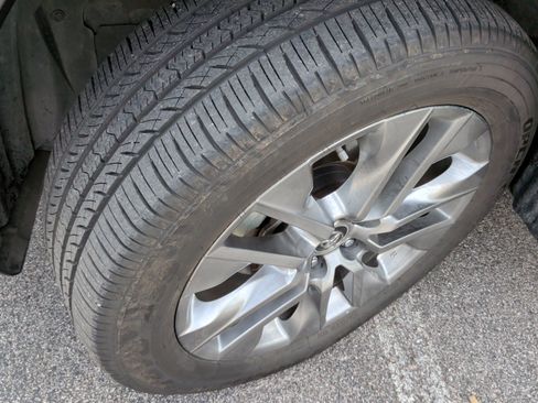 Used 2019 Toyota RAV4 Limited w/ Cold Weather Package FWD image 13