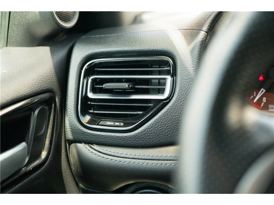 Used 2023 Dodge Durango SXT AWD/4WD image 9