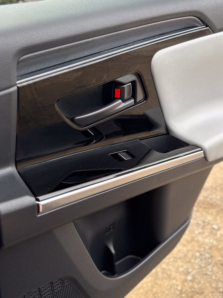 Certified 2023 Subaru Solterra AWD image 36