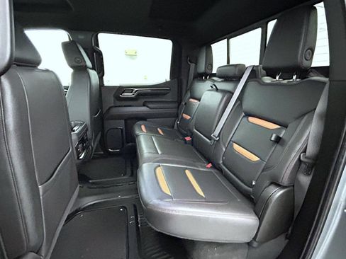 Used 2023 GMC Sierra 1500 AT4 w/ AT4 Premium Package AWD/4WD image 19