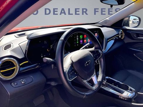 Used 2024 Chevrolet Trax ACTIV w/ Driver Confidence Package FWD image 17