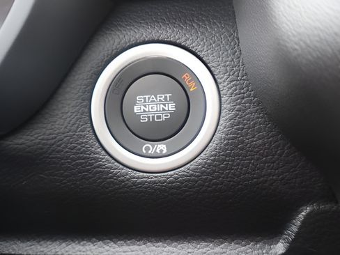 New 2026 RAM 2500 Laramie AWD/4WD image 19