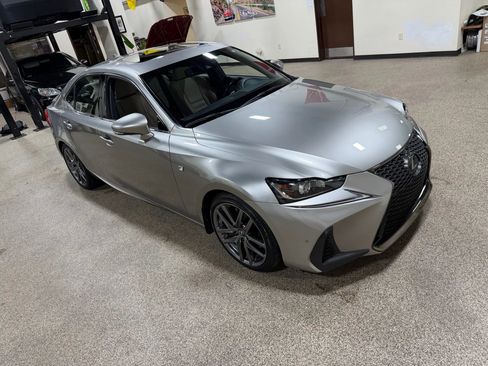 Used 2020 Lexus IS 300 F Sport image 13